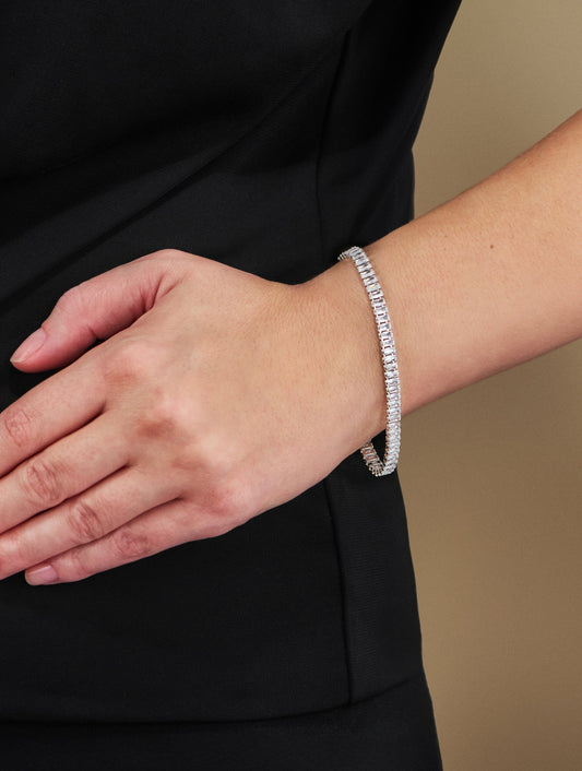 Tennisarmband breit am Arm