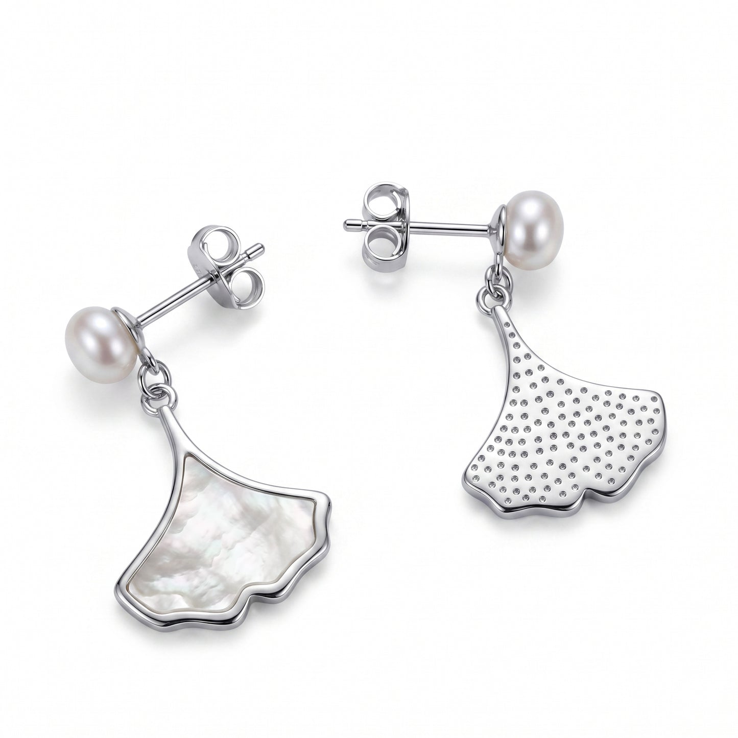Ginkgo-Ohrhänger aus 925 Silber mit Perlmutt und Perle