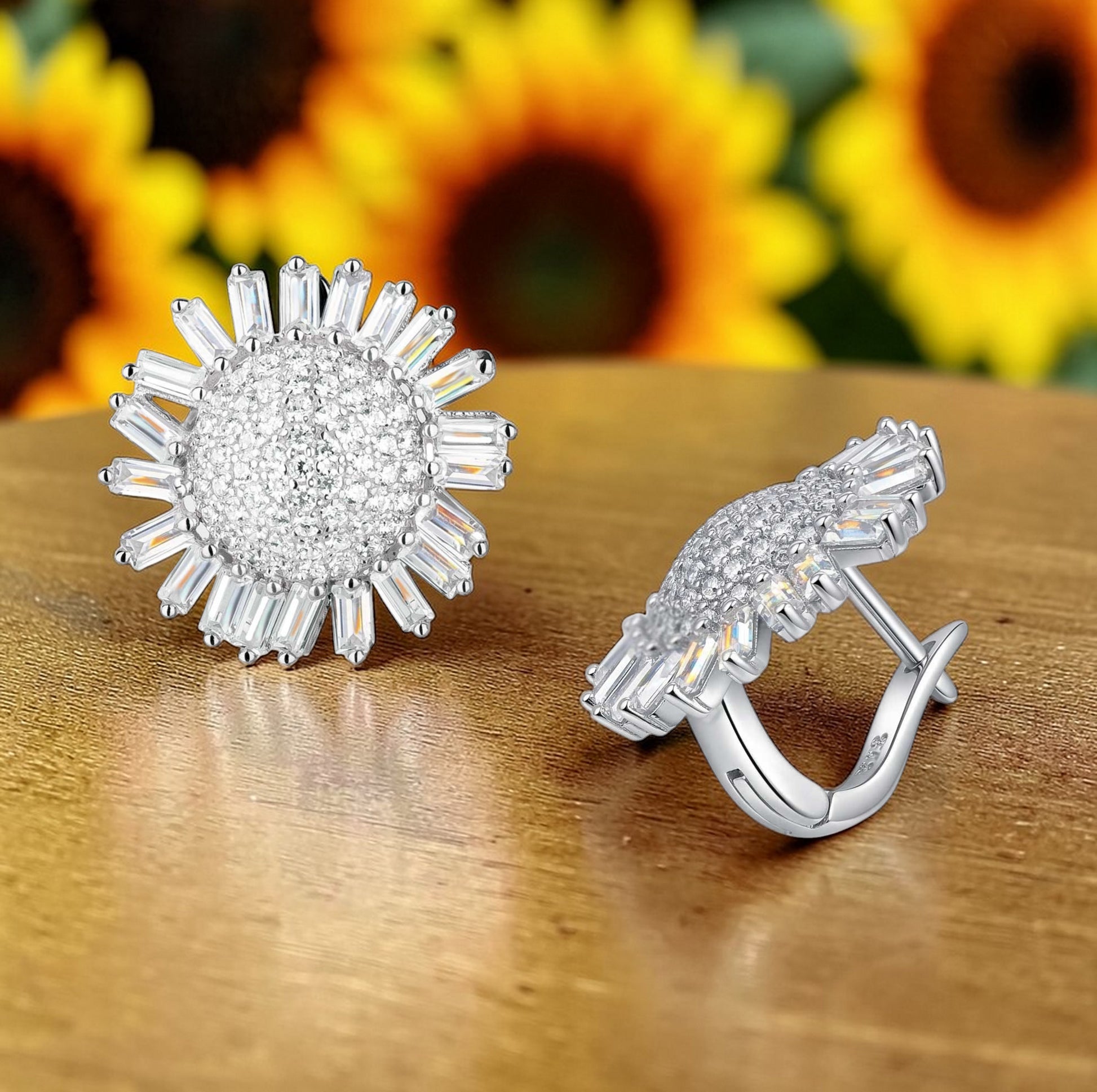 Sonnenblumen Ohrringe 18 mm aus 925 Sterlingsilber mit Kristallen liegende Ansicht